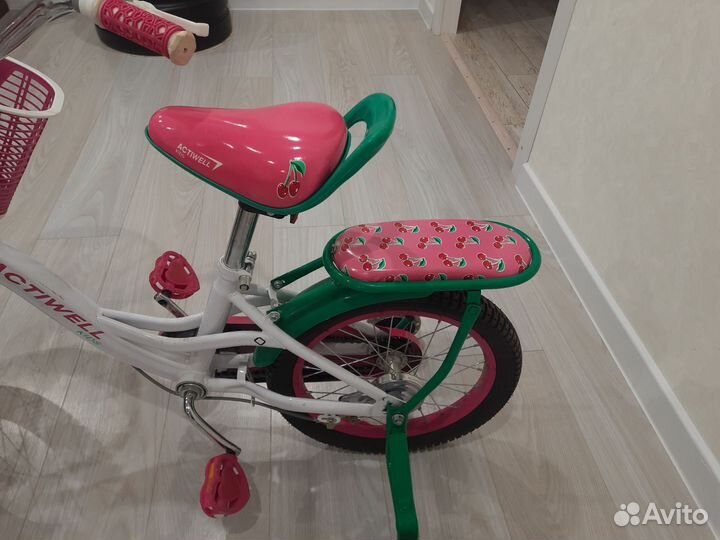 Детский велосипед 14