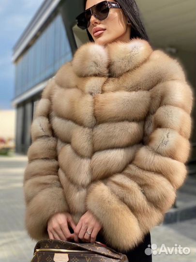 Шуба из меха куницы новая