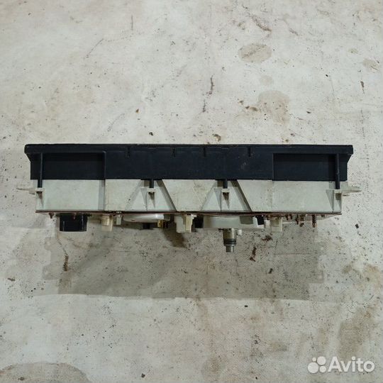 Панель приборов Москвич 2141 хетчбек