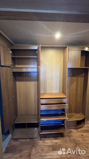 Продам прихожую бу