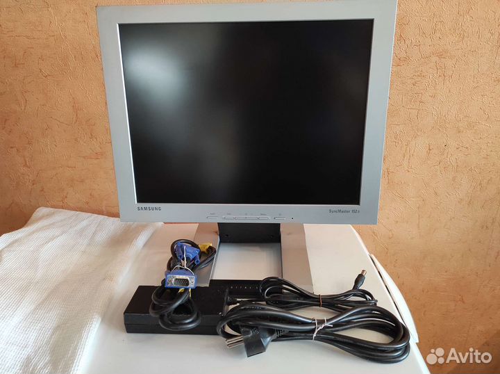 Монитор Samsung syncmaster 152s c