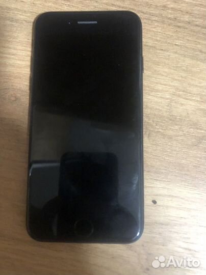 iPhone 7, 32 ГБ