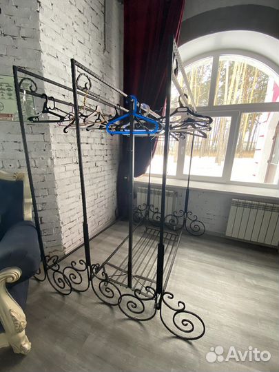 Вешалка напольная