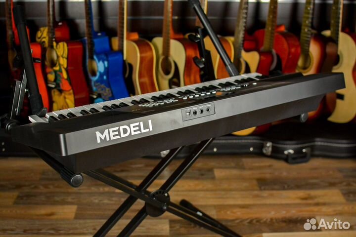 Синтезатор Medeli + Аксессуары