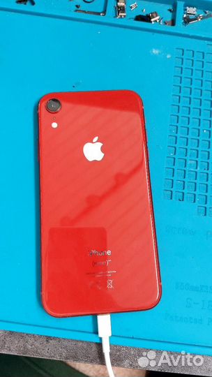 iPhone xr 64gb red