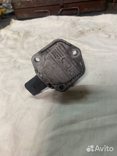 Датчик уровня масла и температуры hella