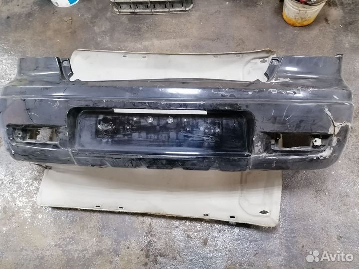 Бампер задний под ремонт Mitsubishi Outlander 1