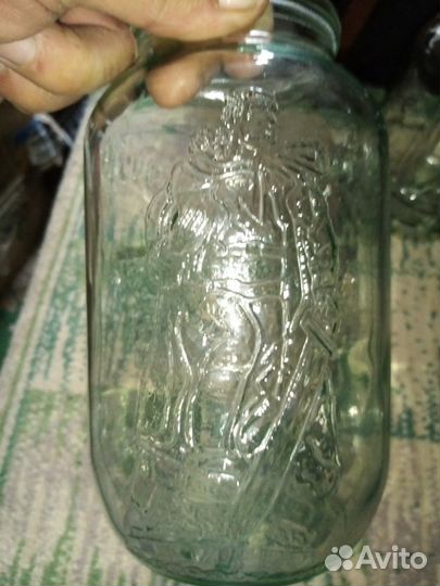 Банки Победа и Герб СССР