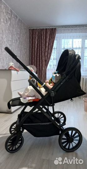 Прогулочная коляска
