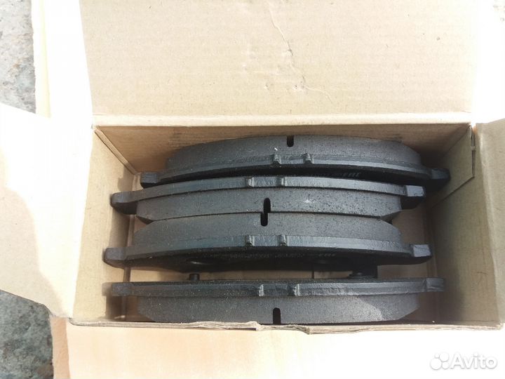 Suzuki Liana тормозные колодки передние