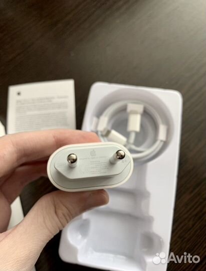 Зарядка на iPhone