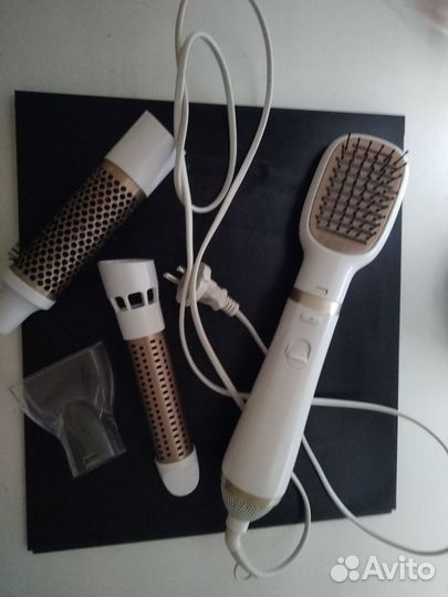 Фен-щетка Philips HP8663/00