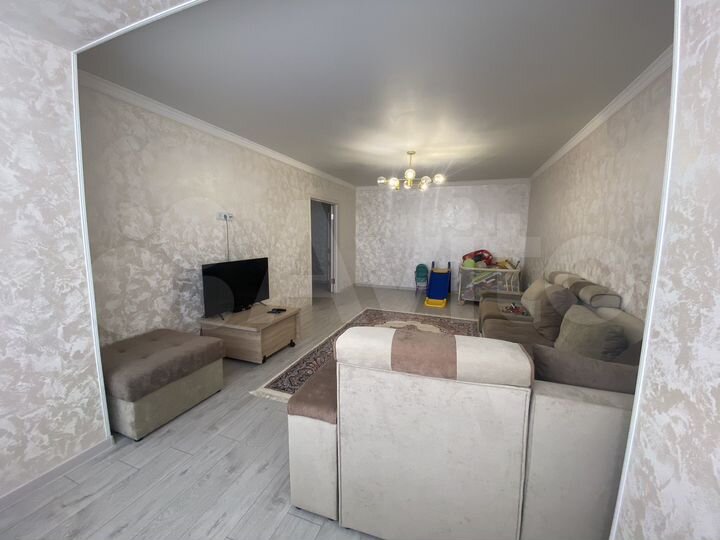 3-к. квартира, 96 м², 10/10 эт.