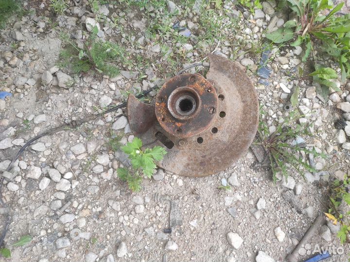 Поворотный кулак передний левый Datsun On-Do седан