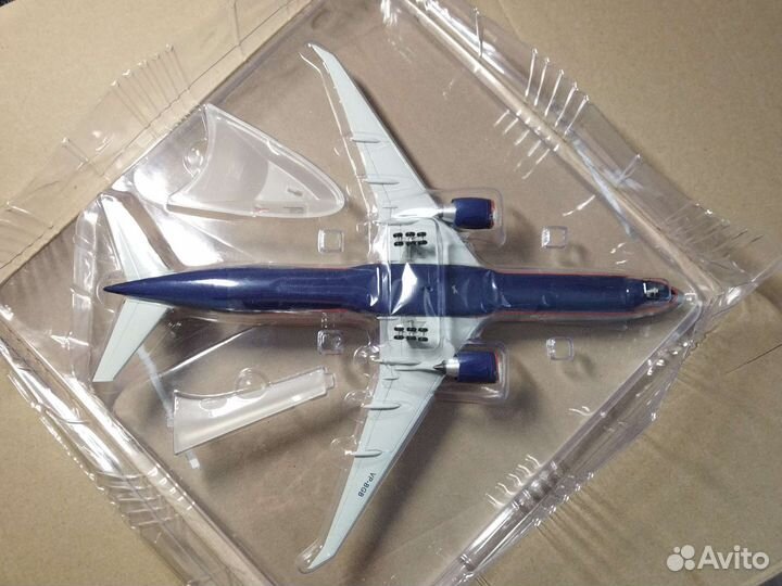 Модель самолета herpa