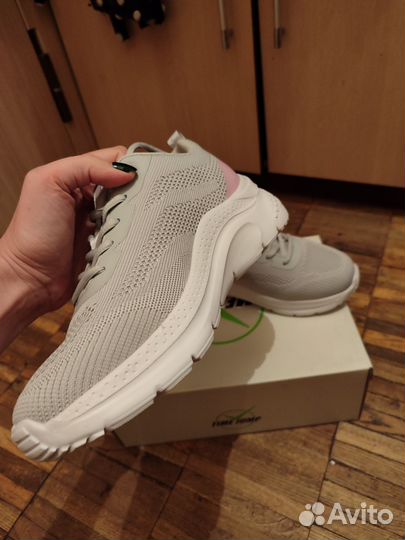 Новые кроссовки TimeJump женские 39