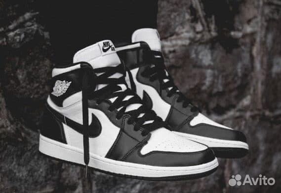 Air Jordan 1 Retro High OG Black White 2014