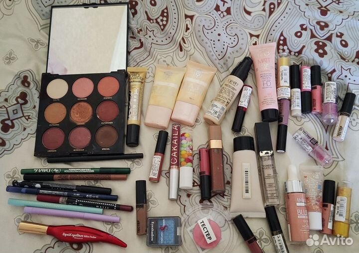 Набор косметики пакетом