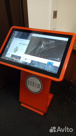 Сенсорный информационный киоск (терминал)