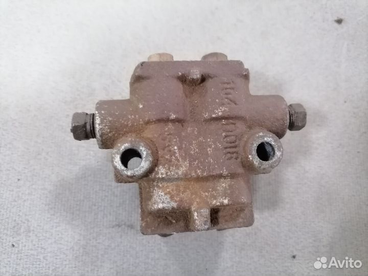 Распределитель тормозных сил Haima 3 2010-2013