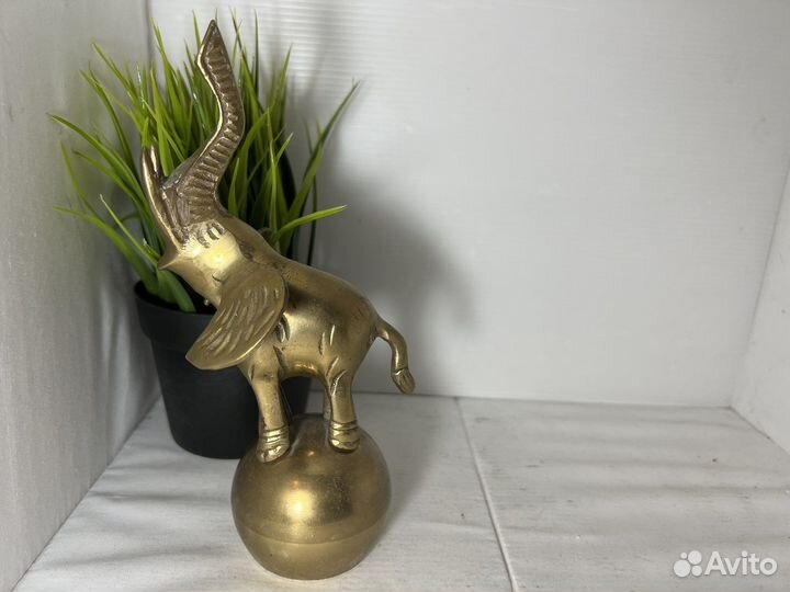 Слон бронза