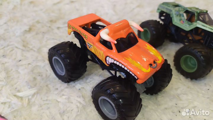 Машинки Monster Jam
