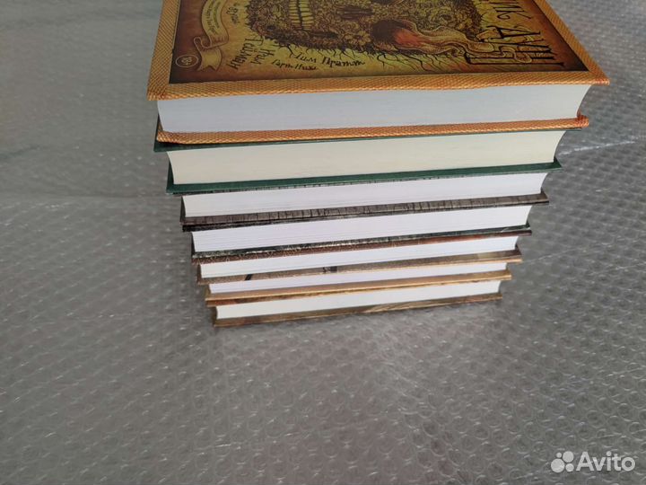 Книги из Серии: Мастера магического реализма