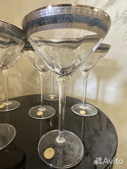 Хрустальные бокалы(Италия),мартини,креманки,новые