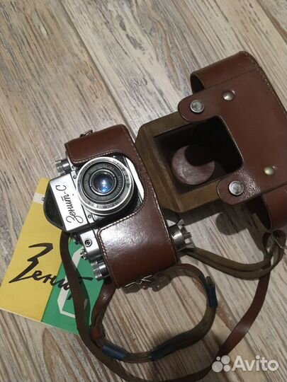 Плёночный фотоаппарат Зенит с объективом