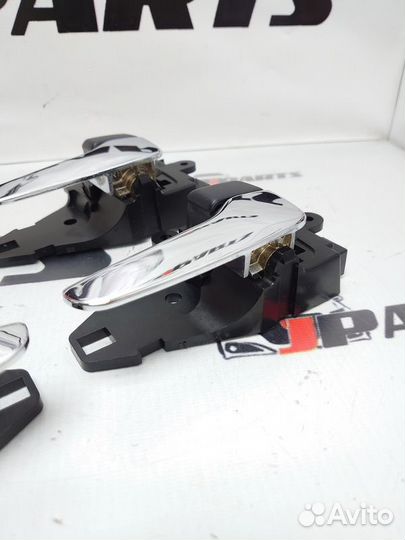 Ручка двери внутренняя Mitsubishi Outlander