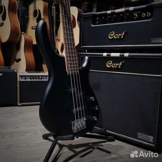 Бас-гитара cort Action-PJ (новая)