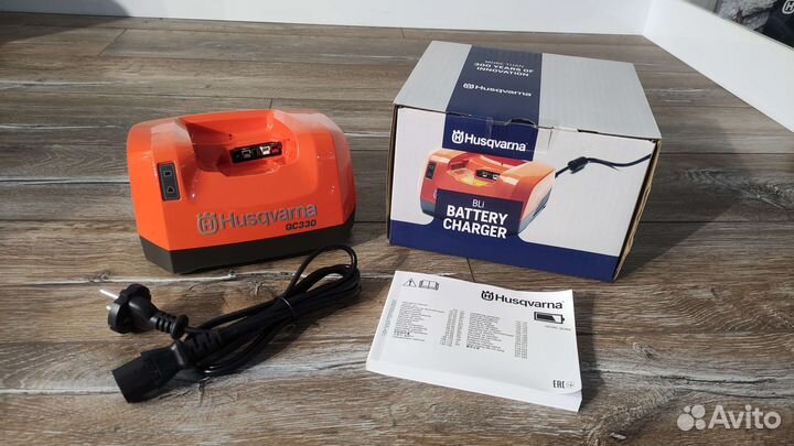 Зарядное устройство Husqvarna QC 330