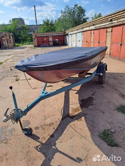 Лодка Днепр с прицепом