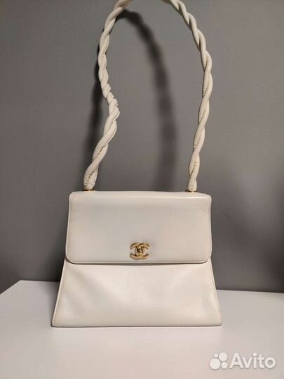 Сумка chanel белая винтаж