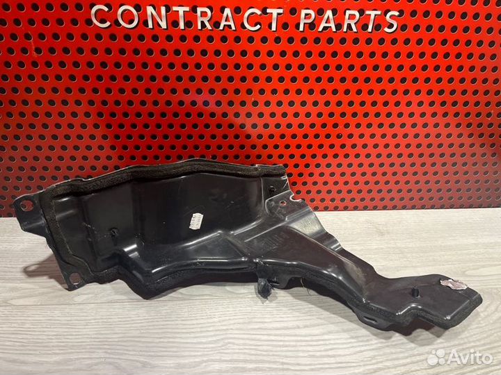 Пластик моторного отсека Land Rover Range Rover