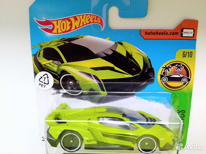 Hot wheels Lamborghini Veneno модель 1:64