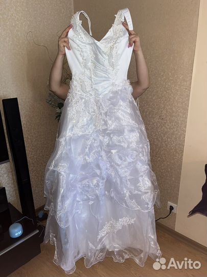 Свадебное платье