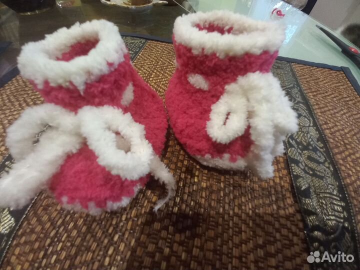 Комплект плед и пинетки для новорожденного