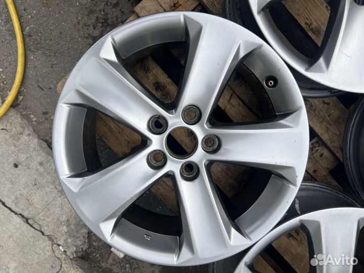 Оригинальные диски Toyota Rav4 R17 5x114.3