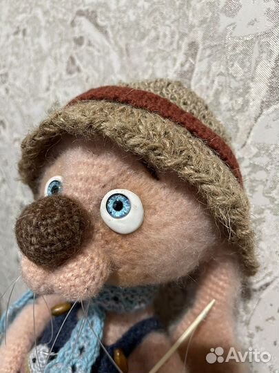 Игрушка пёс(собака,щенок)вязаная.Пес -рыболов