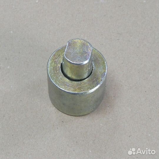 Ролик тормозной колодки передней камаз-6520 с осью