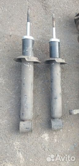 Задние и передние стойки Ваз-2110