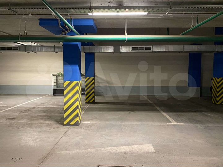 Машиноместо, 18 м²