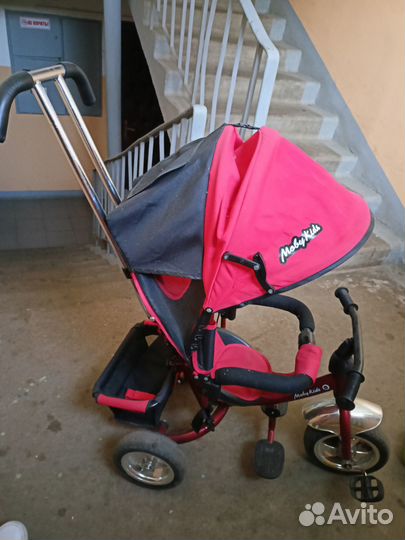 Детский велосипед с родительской ручкой