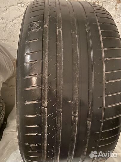 Michelin Pilot Sport 4 295/40 R21 111Y