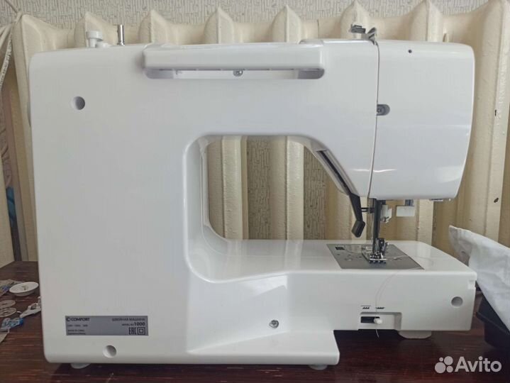 Швейная машина Comfort 1000
