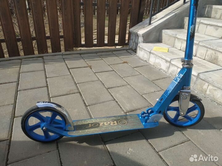 Самокат Razor A5 Lux