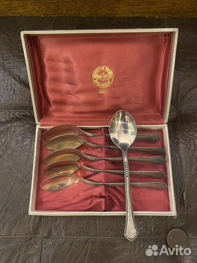 Наборы столовых приборов