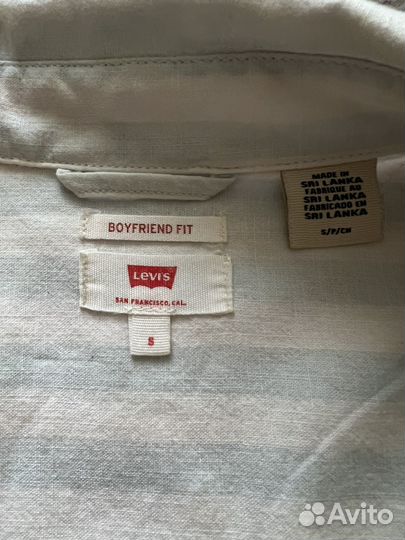 Рубашка женская Levi's в голубую полоску размер S