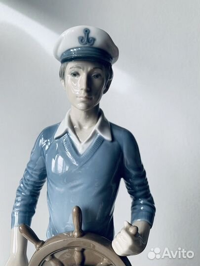 Lladro фарфоровая статуэтка Капитан Моряк